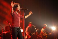 稲葉浩志「Koshi Inaba LIVE 2014 ～en-ball～」東京・ステラボール公演の様子。