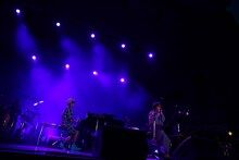 左からK、根本要（スターダスト☆レビュー）。