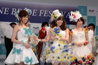 左から松村沙友理、白石麻衣、橋本奈々未。