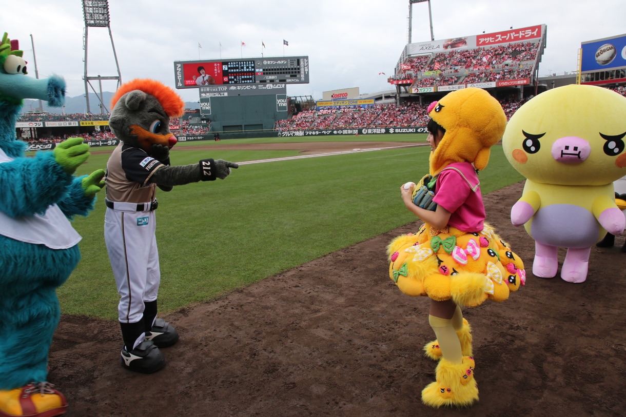 広島東洋カープ スライリー着ぐるみ マスコット紹介月間〜スラィリー