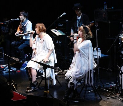 PUFFY「はじめてのBillboard Show」Billboard Live TOKYO公演の様子。