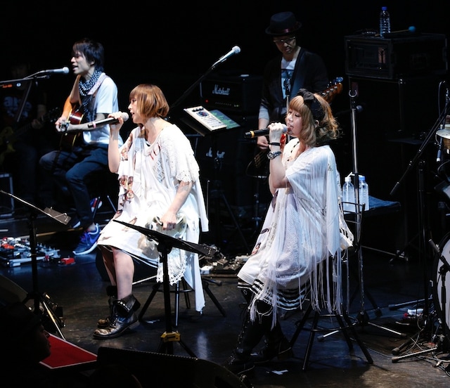 PUFFY「はじめてのBillboard Show」Billboard Live TOKYO公演の様子。