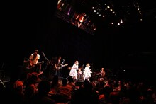 PUFFY「はじめてのBillboard Show」Billboard Live TOKYO公演の様子。