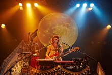 Neat's「『MOA』Release Solo Tour」東京・青山 月見ル君想フ公演の様子。（撮影：笹原清明）