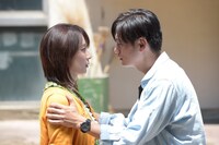 ドラマ「同窓生～人は、三度、恋をする～」のワンシーン。©TBS