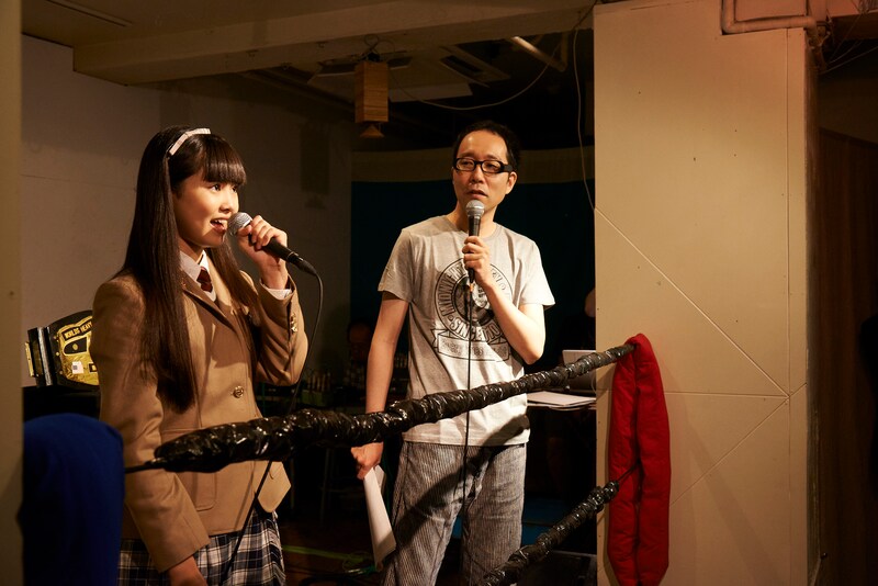 手前から田口華、清野茂樹。