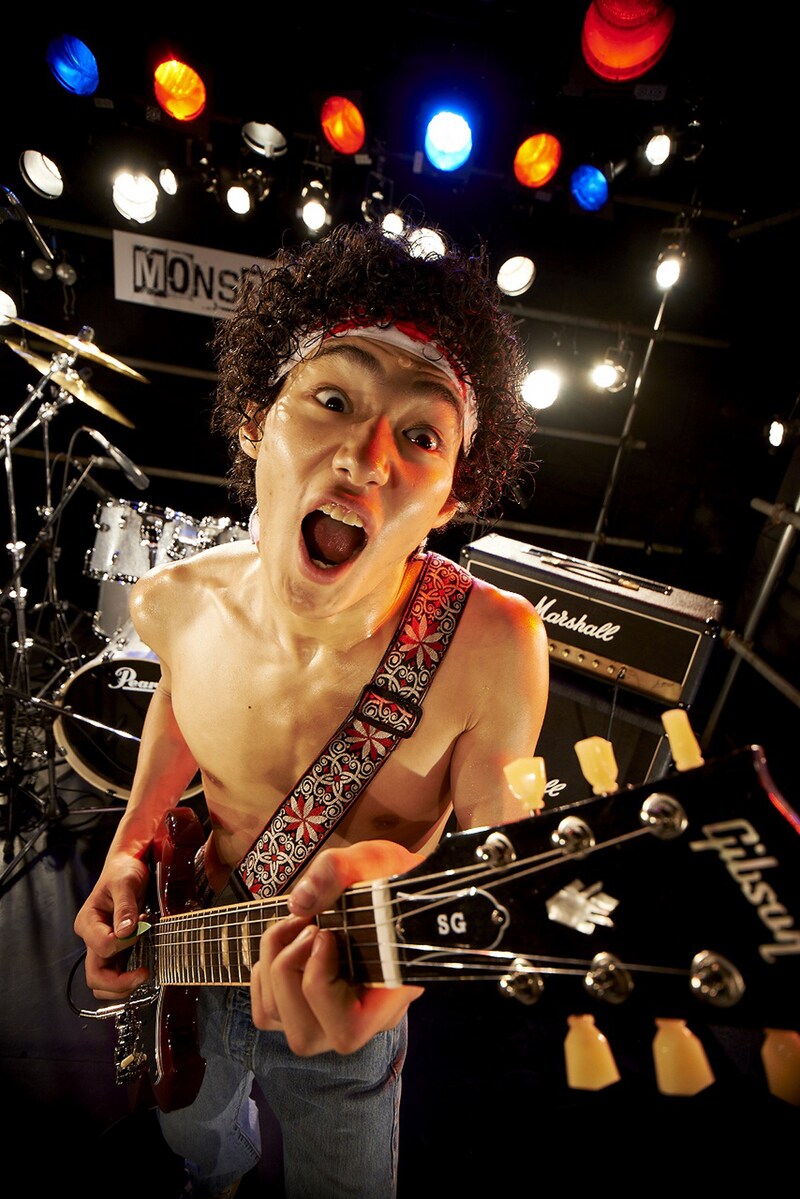 野村周平が演じる日々沼拓郎。 (c)榎屋克優 / 集英社 (c)2014「日々ロック」製作委員会