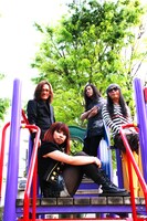 扇愛奈とFoo-Shah-Zoo