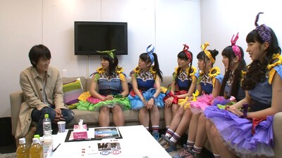 スペースシャワーTV「千原ジュニアの鼓膜」のワンシーン。