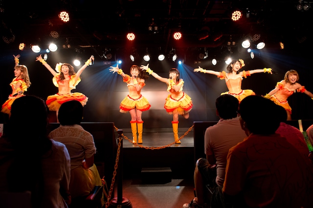 愛乙女★DOLL「セツナツ、ダイバー」初披露の様子。