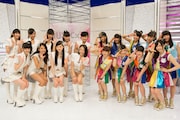 左から東京パフォーマンスドール、Cheeky Parade。