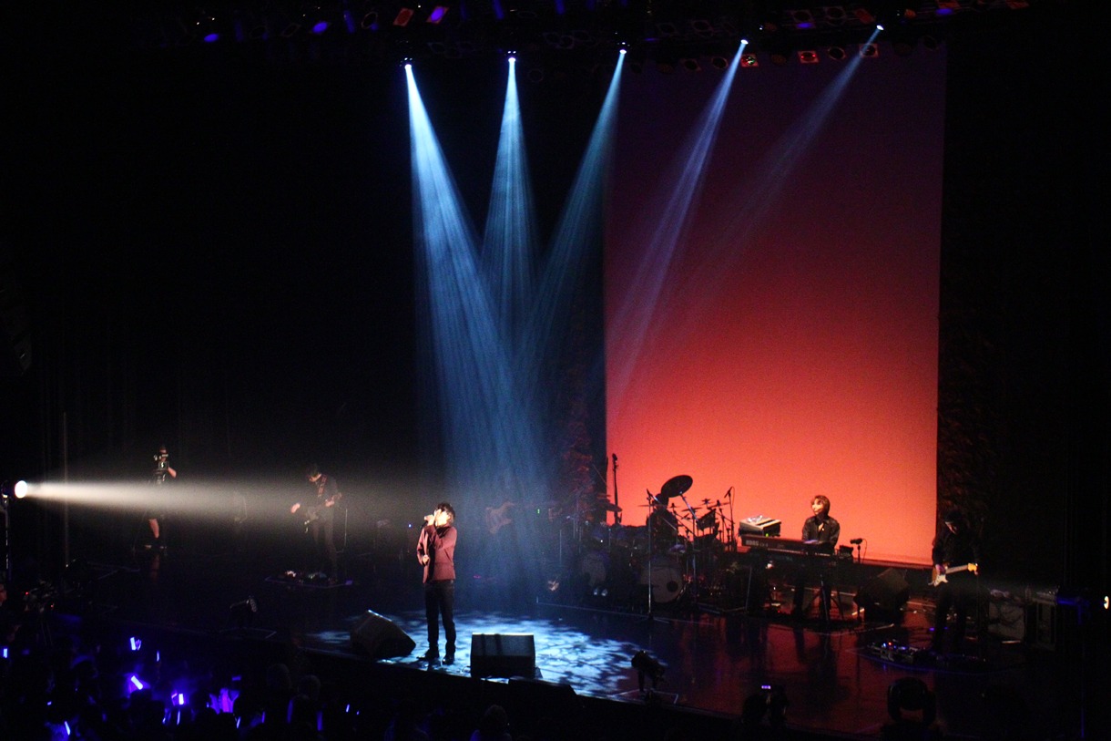 りょーくん「Re:alize Tour 2014」東京・Zepp Tokyo公演の様子。