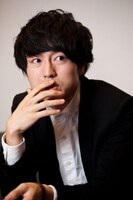 村上学（Vo, G）