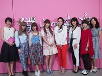 今週の人気画像4位は「川本真琴が13年ぶり地上波出演！森高、谷村有美も熱唱」より、出演者による集合写真。