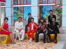 「僕らの音楽」出演時の三代目 J Soul Brothersとフジテレビアナウンサー加藤綾子。