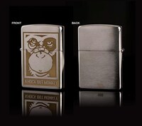 ZippoとKNOCK OUT MONKEYのコラボによるオリジナルZippoライター（シルバー）。