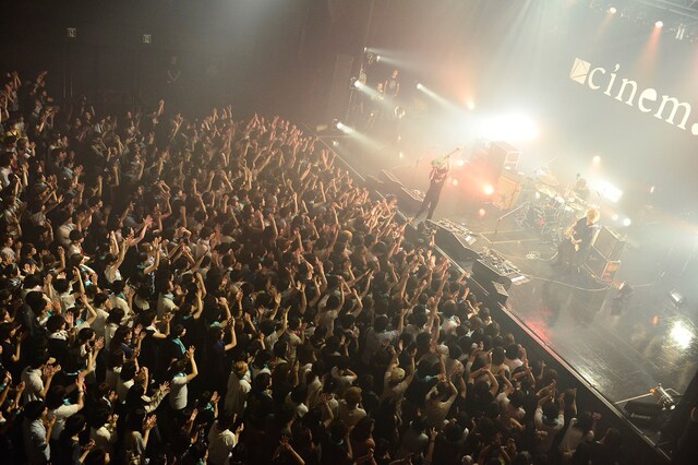 cinema staff「Death Bandwagon 2(to) Glory」東京・Zepp DiverCity TOKYO公演の様子。（撮影：橋本塁）