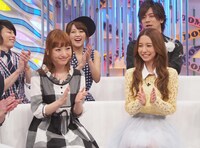 「新堂本兄弟」出演時の神田沙也加とMay J.。