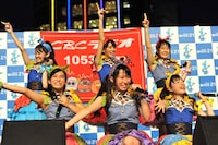 チームしゃちほこフリーライブの様子。