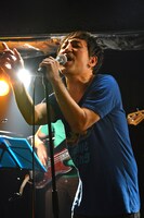 「柴山一幸 4thアルバム『君とオンガク』発売記念ライブ」の様子。
