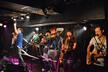 「柴山一幸 4thアルバム『君とオンガク』発売記念ライブ」の様子。