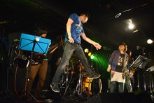 「柴山一幸 4thアルバム『君とオンガク』発売記念ライブ」の様子。