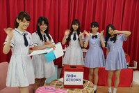 「生のアイドルが好き」番組配信中の様子。