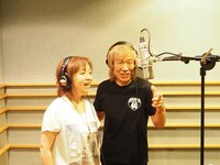 左から堀江美都子、串田アキラ。