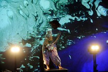 2014年3月に行われた「水曜日の視聴覚室」の様子。