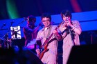 ユニコーン、遊び心全開「イーガジャケジョロ」幕張公演