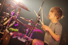 八木優樹（Dr, Cho）（Photo by Sotaro Goto）