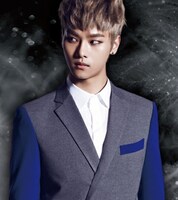 リーダーのエンをフィーチャーしたVIXX「DARKEST ANGELS」初回限定盤Cジャケット。