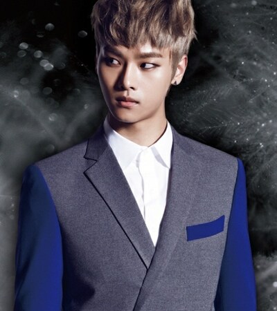 リーダーのエンをフィーチャーしたVIXX「DARKEST ANGELS」初回限定盤Cジャケット。