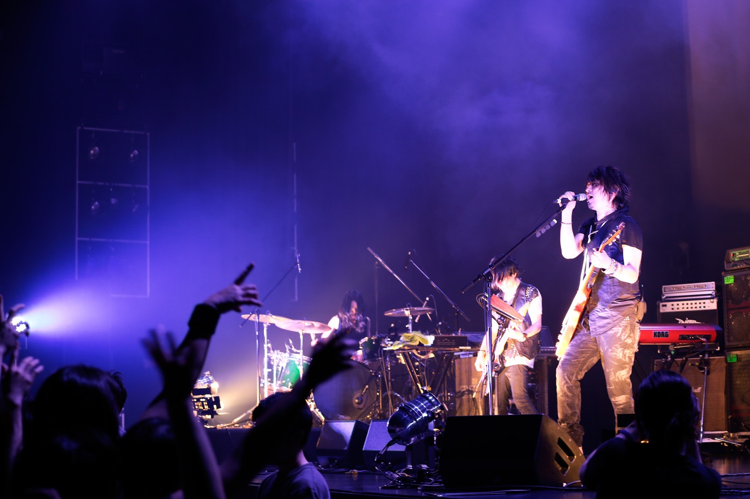 BOOM BOOM SATELLITES（Photo by Charlie.Aki）