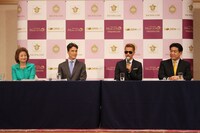 7月3日に行われた記者会見の様子。