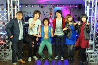 左からカンニング竹山、忘れらんねえよ、中村愛、藤岡みなみ。