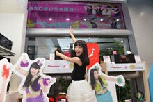 チームしゃちほこにジャックされたパイオニアプラザ銀座2F展示コーナー。