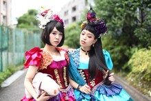 ナタリーPower Pushではメジャーデビューを果たしたチャラン・ポ・ランタンの現在に迫る特集ページを公開中。