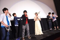 「聖闘士星矢 LEGEND of SANCTUARY」のオールナイトイベントの舞台挨拶の様子。