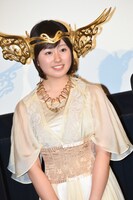 今週の人気画像4位は「あーりん、深夜の聖闘士星矢祭りに突如登壇」より、佐々木彩夏。