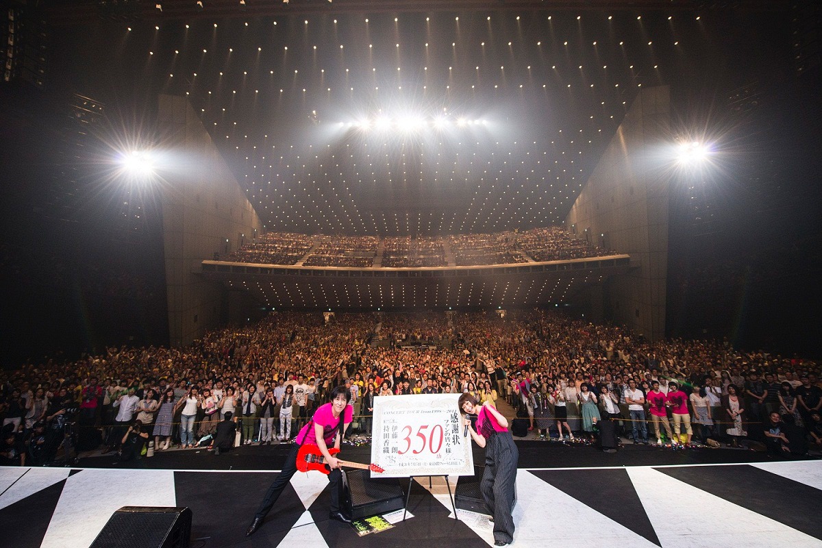 東京・東京国際フォーラム ホールA公演でのEvery Little Thing。