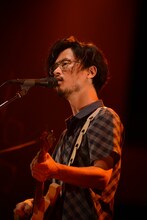 長岡亮介（Vo, G）