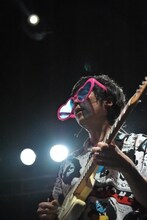 吉兼聡（ZAZEN BOYS）