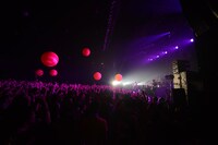 「7つの秘宝を探す冒険（アドベンチャー） 2014」東京・Zepp DiverCity TOKYO公演の様子。（Photo by Sachie Hamaya）