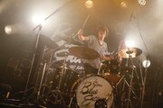 高村佳秀(Dr)(撮影:石井亜希)