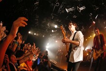 BLUE ENCOUNT「DESTINATION IS "PLACE"」渋谷CLUB QUATTRO公演の様子。（撮影：石井亜希）