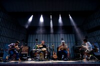 S.O.Aとして演奏するメンバー。（Photo by KAZUHARU IGARASHI）