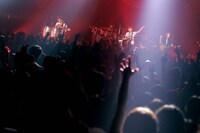 スガシカオ「Suga Shikao FUNK FIRE 2014」東京・Zepp Tokyo公演の様子。（撮影：古賀恒雄）