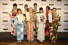 昨日7月7日に行われた「『LINE クッキーラン』E-girls参戦記念イベント」に登壇した武部柚那、藤井夏恋、楓、SAYAKA、Aya、Ami、鷲尾伶菜、Shizuka。