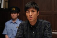 「HERO」第1話のワンシーン。被疑者・大西祐二を熱演する森山直太朗。